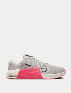 Metcon 9 Shoes - Light Iron Ore/Light Orewood Brown/Khaki/Aster Pink